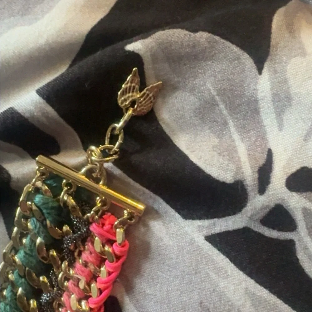 Victoria’s Secret ANGEL bracelet - Picture 2 of 3
